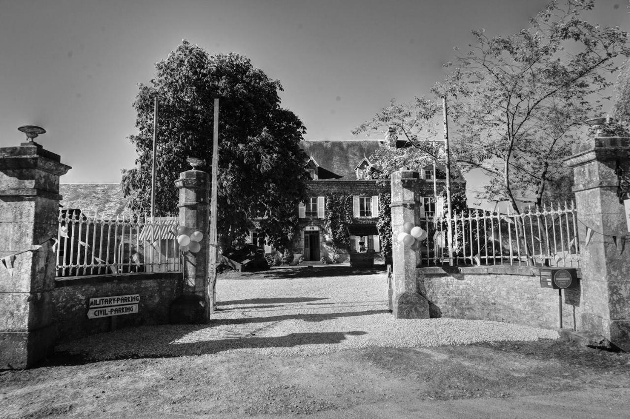 Domaine Airborne Carentan-les-Marais Exterior foto